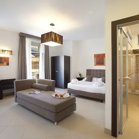 La Piazzetta Guest House-2