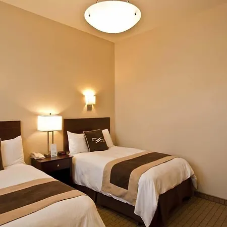 Pointe Plaza Hotel-3