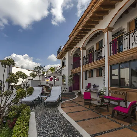 Boutique Pueblo Lindo-2