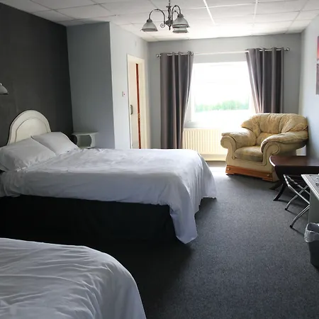 5 Corners Guest Inn-3
