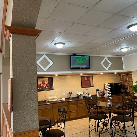 Knights Inn & Suites Emporia-2