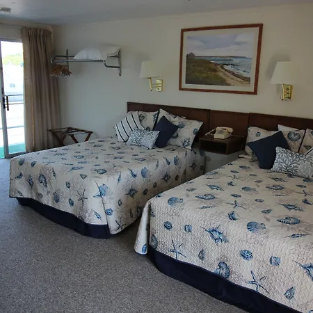 Hyannis Holiday Motel-3