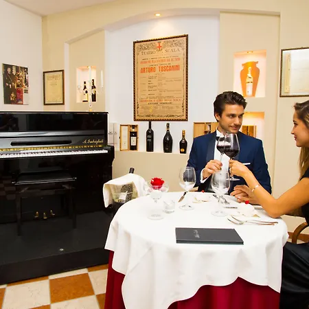 Hotel Rossini 4S-3