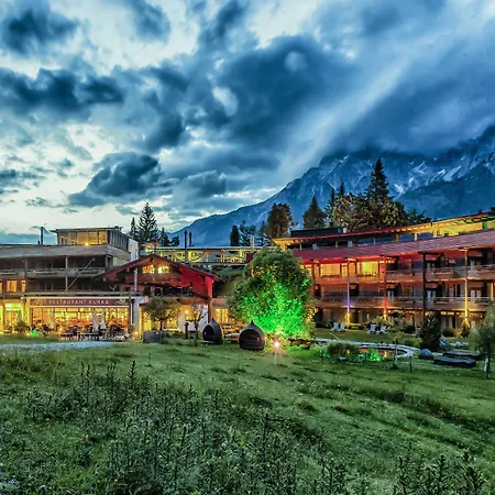 Holzhotel Forsthofalm-3
