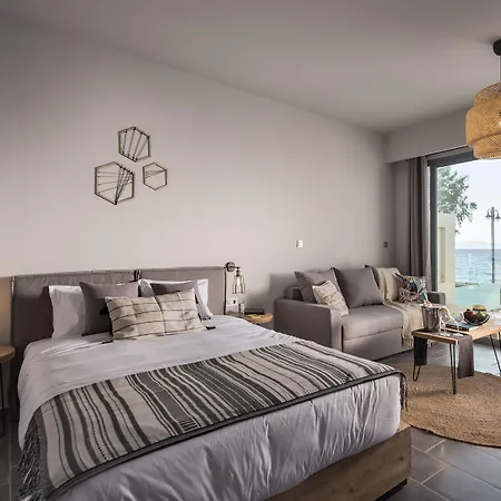 Villa Di Mare Seaside Suites-2