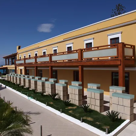 Villa Di Mare Seaside Suites-2