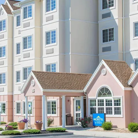 Microtel Inn & Suites By Wyndham Harrisonburg-2