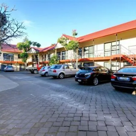 Rayland Epsom Motel-2
