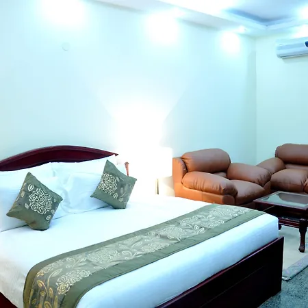 Oyo 367 Hotel Forest Green-3