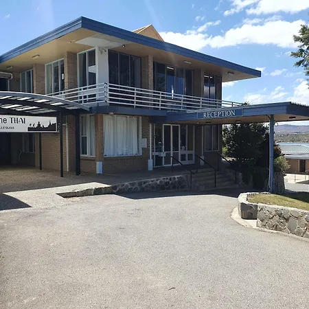 Lake Jindabyne Hotel-3