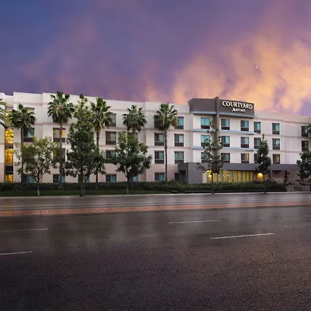 Courtyard By Marriott Santa Ana Orange County-2