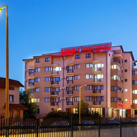 Lira Pacific Aparthotel-3