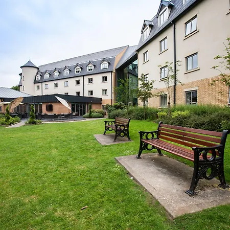 Drayton Manor Hotel-3