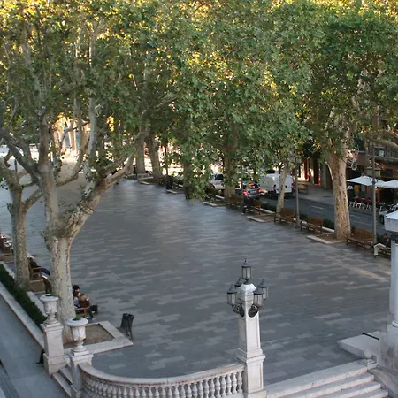 Hotel Rambla Figueres-3