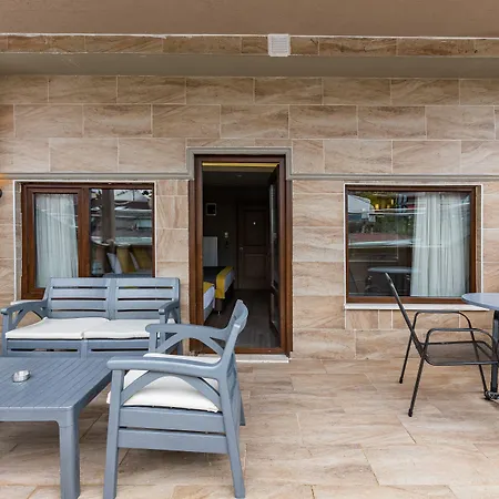 Seraglio Hotel & Suites-2