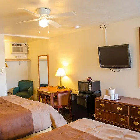 Budget Inn & Suites Colby-3