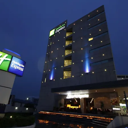 Holiday Inn Express Toluca Galerias Metepec By Ihg-3