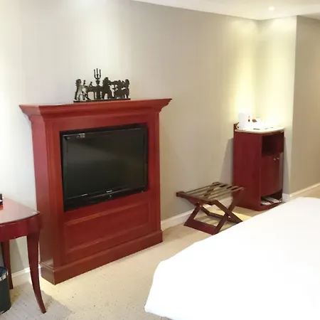 Mrt Hotel-3