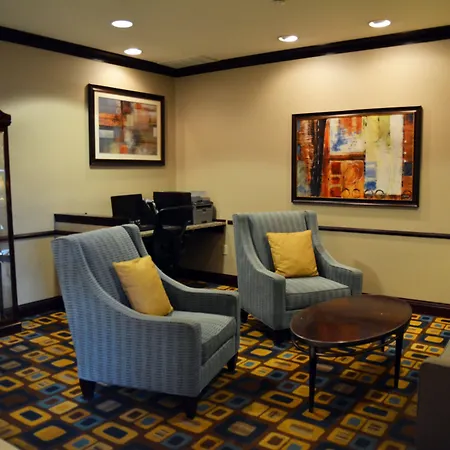 Holiday Inn Express & Suites Youngstown West I 80, An Ihg Hotel-3