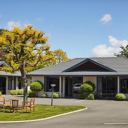 Centre Court Motel-2