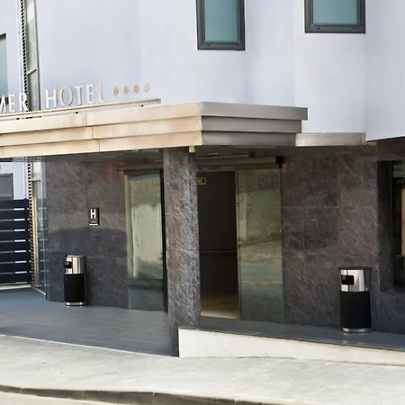 Summer Hotel-3