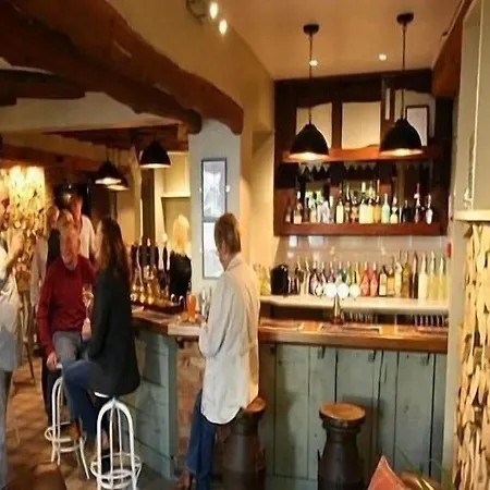 The Fox & Hounds-3