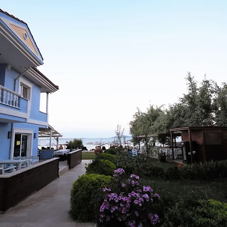 Cundavilla Hotel & Suites-2