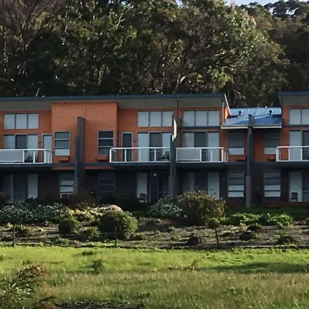 Cosy Corner Sea View Apartments-3