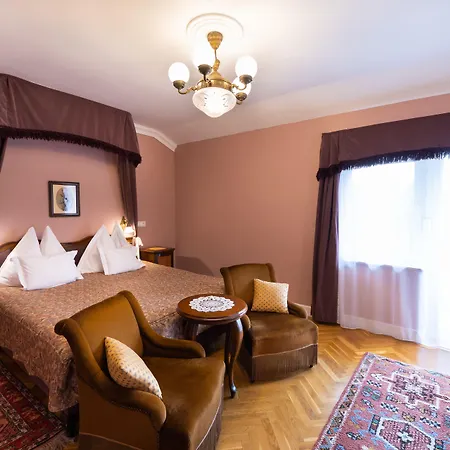 Boutique Hotel Szarcsa-3