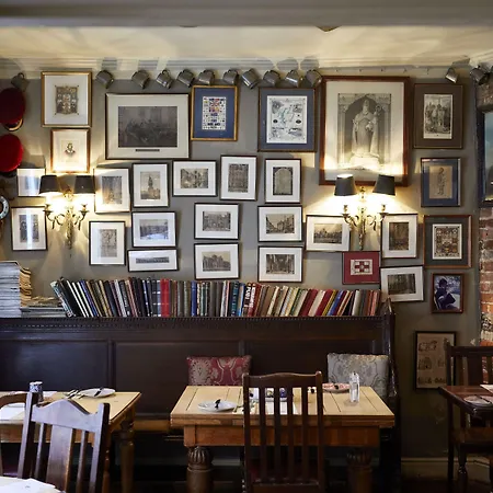 Wykeham Arms-2