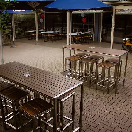 The Sunnyside Tavern, Broadmeadow-2