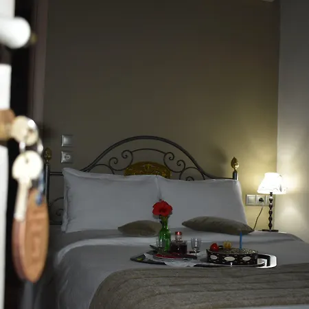 Ganimede Hotel, Galaxidi-2