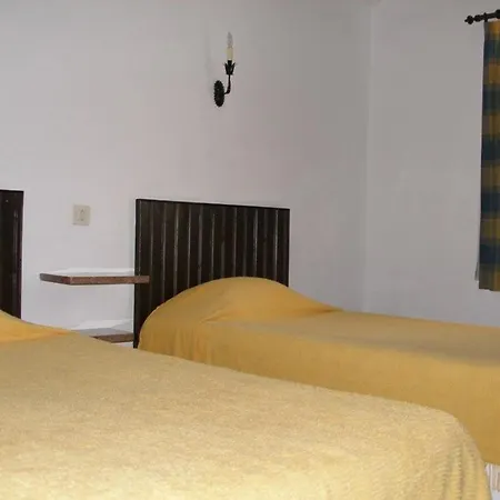 Apartamentos Turisticos Marsol-3