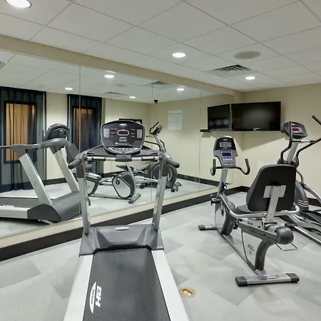 Holiday Inn Express & Suites Northeast By Ihg-3
