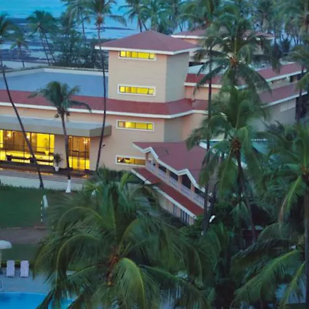 The Retreat Hotel & Convention Centre-2