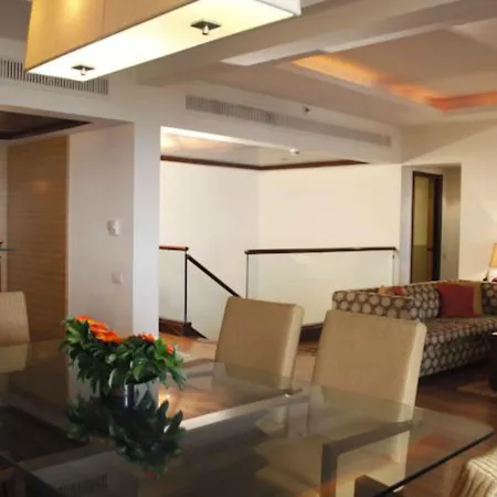 The Retreat Hotel & Convention Centre-3