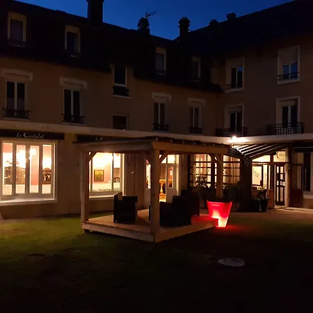 Le Castelet Sancy - Jardin & Spa-2