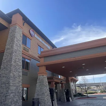 Best Western Plus Kc Speedway Inn & Suites-3