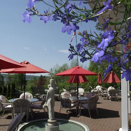 Auberge Gisele'S Inn-3