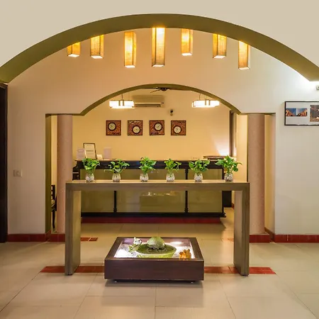 Home@F37 Kailash Colony Metro-3
