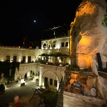Roma Cave Suite-3