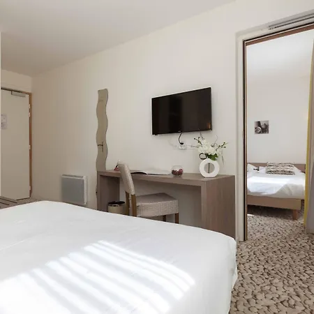 Brit Hotel Alghotel-3
