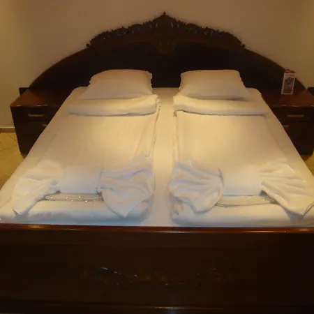 Family Hotel Niagara-3