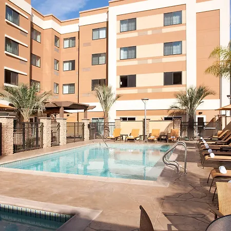 Courtyard By Marriott San Diego Oceanside-2