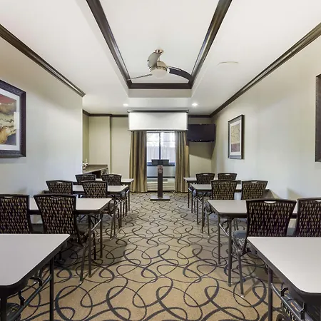 Best Western Plus Classic Inn And Suites-2