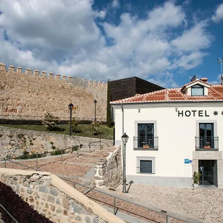 Hotel Puerta De La Santa-2