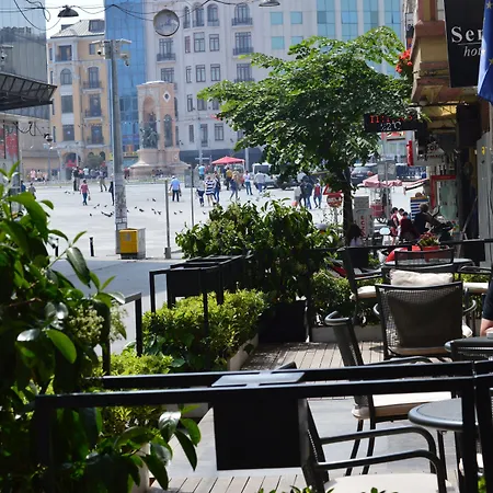 Four Points Flex By Sheraton Istanbul Taksim Square-2