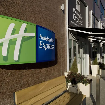 Holiday Inn Express Amsterdam - Sloterdijk Station By Ihg-2