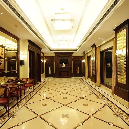 Mayfair Convention-2