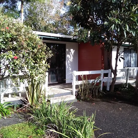 Colonial House Motel-3